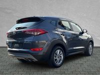 Gebraucht Hyundai Tucson Trend 177 PS (130 kW) 2017 Grau SUV