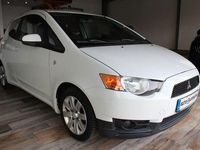 Gebraucht Mitsubishi Colt Motion 75 PS (55 kW) 2012 Weiß Kleinwagen