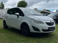 Gebraucht Opel Meriva Edition 120 PS (88 kW) 2011 Casabl/arctic/eisweiss/kaolin Van / Kleinbus