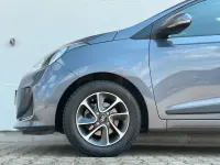 Gebraucht Hyundai i10 67 PS (49 kW) 2018 Grau Kleinwagen