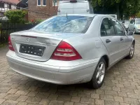 Gebraucht Mercedes C200 163 PS (119 kW) 2003 Silber Limousine
