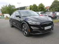Neu Ford Mustang Mach-E Basis 197 kW (268 PS) 2025 Schwarz SUV