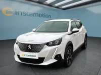Gebraucht Peugeot e-2008 Allure 100 kW (136 PS) 2021 Weiß SUV