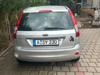 Gebraucht Ford Fiesta 84 PS (61 kW) 2007 Silber Kleinwagen
