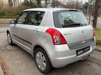 Gebraucht Suzuki Swift Snow 92 PS (67 kW) 2010 Silber Kleinwagen