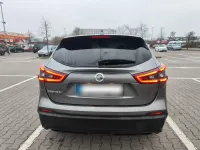 Gebraucht Nissan Qashqai 116 PS (85 kW) 2018 Grau SUV