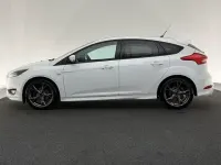 Gebraucht Ford Focus ST-Line 150 PS (110 kW) 2016 Weiß Limousine