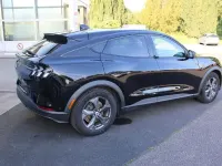 Gebraucht Ford Mustang Mach-E 216 kW (294 PS) 2022 Schwarz SUV