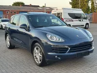 Używany Porsche Cayenne 245 KM (180 kW) 2012 Niebieski SUV