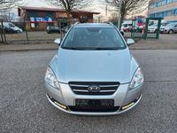 Gebraucht Kia Ceed 143 PS (105 kW) 2009 Silber Kleinwagen