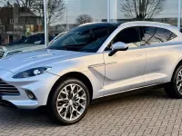 Gebraucht Aston Martin DBX 551 PS (405 kW) 2022 Silber SUV