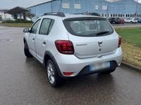 Gebraucht Dacia Sandero Stepway 90 PS (66 kW) 2018 Grau Limousine