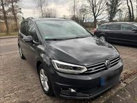 Gebraucht VW Touran Highline 150 PS (110 kW) 2016 Grau Van / Kleinbus