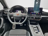 Używany Cupra Leon VZ 301 KM (221 kW) 2023 Niebieski Sedan/Limuzyna