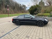 Gebraucht Mercedes E320 Avantgarde 224 PS (164 kW) 2004 Schwarz Limousine