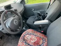 Gebraucht Renault Clio 75 PS (55 kW) 2010 Schwarz Kleinwagen