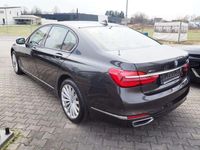 Gebraucht BMW 740 Shadowline 320 PS (235 kW) 2018 Grau Limousine