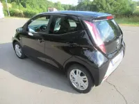 Gebraucht Toyota Aygo X-play 69 PS (50 kW) 2016 Schwarz Kleinwagen