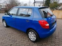 Gebraucht Skoda Fabia 60 PS (44 kW) 2009 Blau Limousine