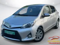 Gebraucht Toyota Yaris Hybrid Edition 101 PS (74 kW) 2014 Silber Limousine