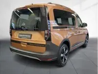 Neu VW Caddy PanAmericana 122 PS (89 kW) 2025 Braun (copper bronze metallic) Van / Kleinbus