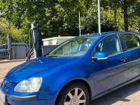 Gebraucht VW Golf V 97 PS (71 kW) 2005 Blau Kleinwagen