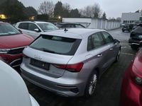 Gebraucht Audi A3 Sportback Advanced Plus 150 PS (110 kW) 2020 Florettsilber metallic (metallic) Kleinwagen
