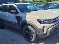 Neu Dacia Duster 154 PS (113 kW) 2026 Shiste grau SUV