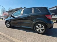 Gebraucht Mercedes B180 109 PS (80 kW) 2010 Schwarz Van / Kleinbus