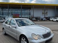 Gebraucht Mercedes C180 143 PS (105 kW) 2002 Silber Limousine