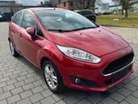Gebraucht Ford Fiesta Celebration 101 PS (74 kW) 2016 Rot Kleinwagen