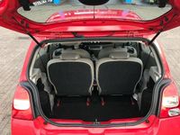 Gebraucht Renault Twingo 75 PS (55 kW) 2009 Rot Kleinwagen