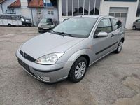 Gebraucht Ford Focus Trend 101 PS (74 kW) 2004 Silber Limousine