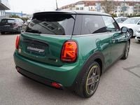 Gebraucht Mini Cooper SE 135 kW (184 PS) 2021 British racing green Kleinwagen