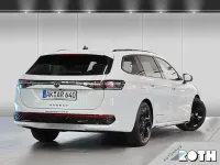 Gebraucht VW Passat R-line 150 PS (110 kW) 2025 Weiß Kombi