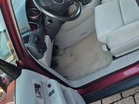 Second-hand Audi A2 110 CP (80 kW) 2003 Roșu Hatchback