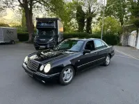 Gebraucht Mercedes E430 Avantgarde 279 PS (205 kW) 1998 Schwarz Limousine