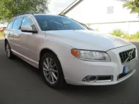 Gebraucht Volvo V70 215 PS (158 kW) 2012 Weiß Kombi