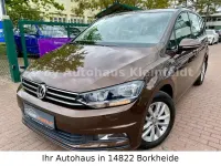 Gebraucht VW Touran Comfortline 110 PS (80 kW) 2016 Nutshell brown Van / Kleinbus