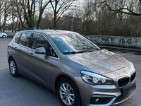 Gebraucht BMW 214 Active Tourer 95 PS (69 kW) 2015 Grau Van / Kleinbus