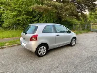 Gebraucht Toyota Yaris 68 PS (50 kW) 2008 Silber Kleinwagen