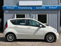 Gebraucht Mercedes A160 Avantgarde 95 PS (69 kW) 2012 Calcitweiss/zirrusweiss Limousine