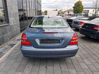 Gebraucht Mercedes E220 Elegance 150 PS (110 kW) 2005 Blau Limousine