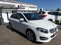 Gebraucht Mercedes B250 Urban 211 PS (155 kW) 2016 Weiß Van / Kleinbus
