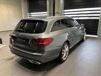 Gebraucht Mercedes C300e Avantgarde 194 PS (142 kW) 2021 Metalliclack selenitgrau Kombi
