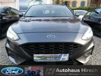 Używany Ford Focus ST-Line 120 KM (88 kW) 2020 Czarny Sedan/Limuzyna