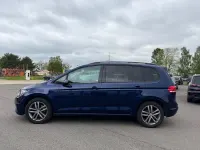 Gebraucht VW Touran Comfortline 150 PS (110 kW) 2019 Blau Van / Kleinbus
