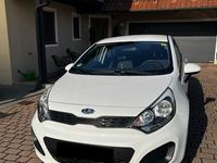 Gebraucht Kia Rio Edition 7 109 PS (80 kW) 2011 Weiß Limousine