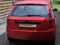 Gebraucht Ford Fiesta 60 PS (44 kW) 2005 Rot Kleinwagen