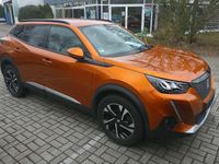Gebraucht Peugeot 2008 Allure 131 PS (96 kW) 2021 Orange fusion SUV